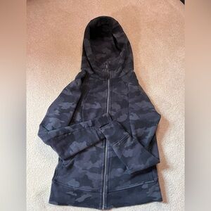 Lululemon Scuba hoodie camo size 8